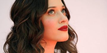 Kat Dennings Measurements: Bra Size, Age, Height, Weight