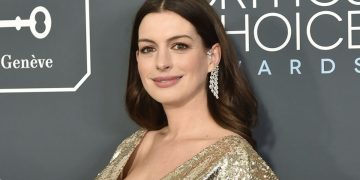 Anne Hathaway Measurements, Body Statistics & Net Worth, Age, Height, Weight