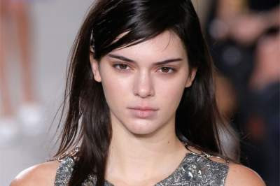 celebrity Kendall Jenner with no makeup